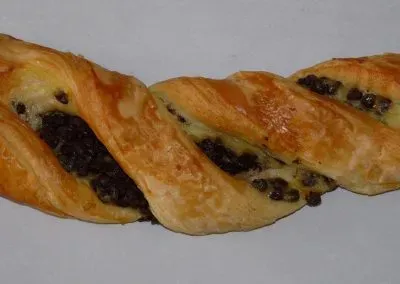 boulangerie-viennoiserie-le-puit-damour-samatan-tresse-pepites-chocolat-400x284